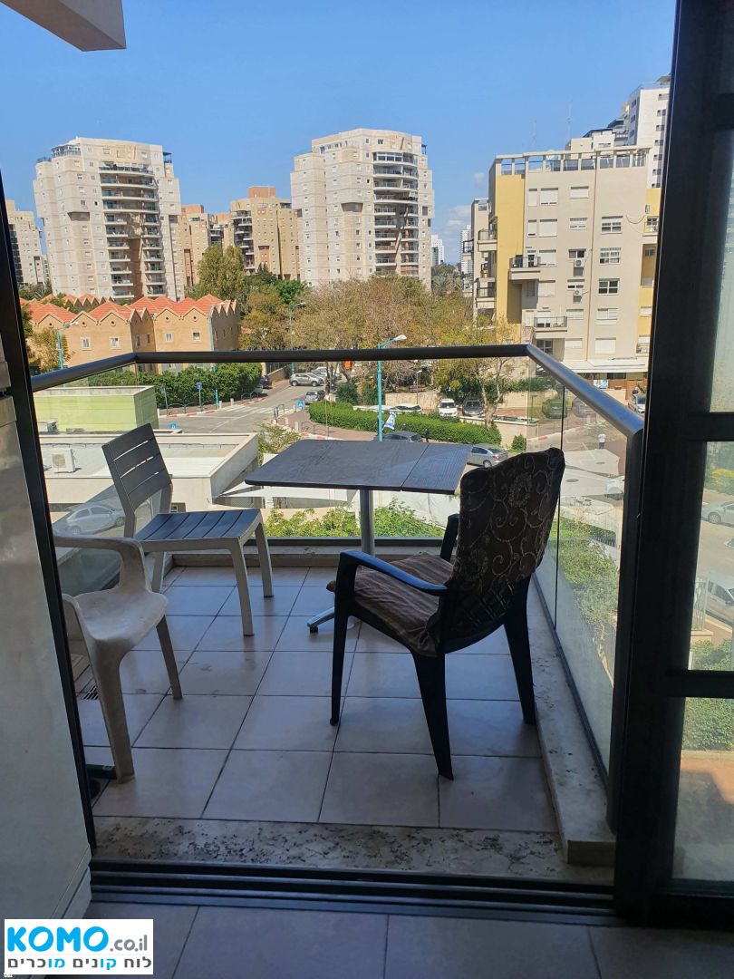תמונה למודעה