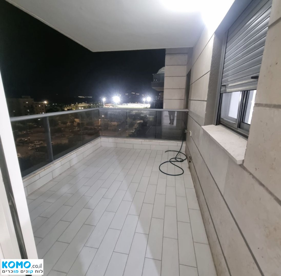 תמונה למודעה