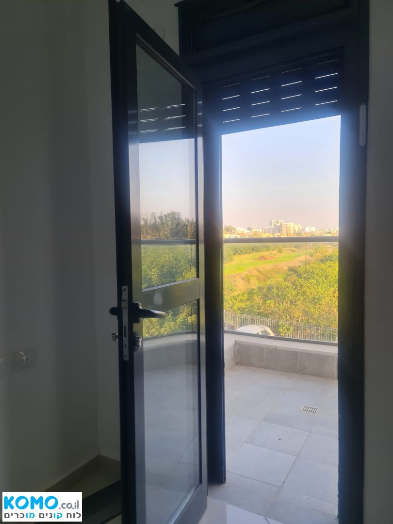 תמונה למודעה